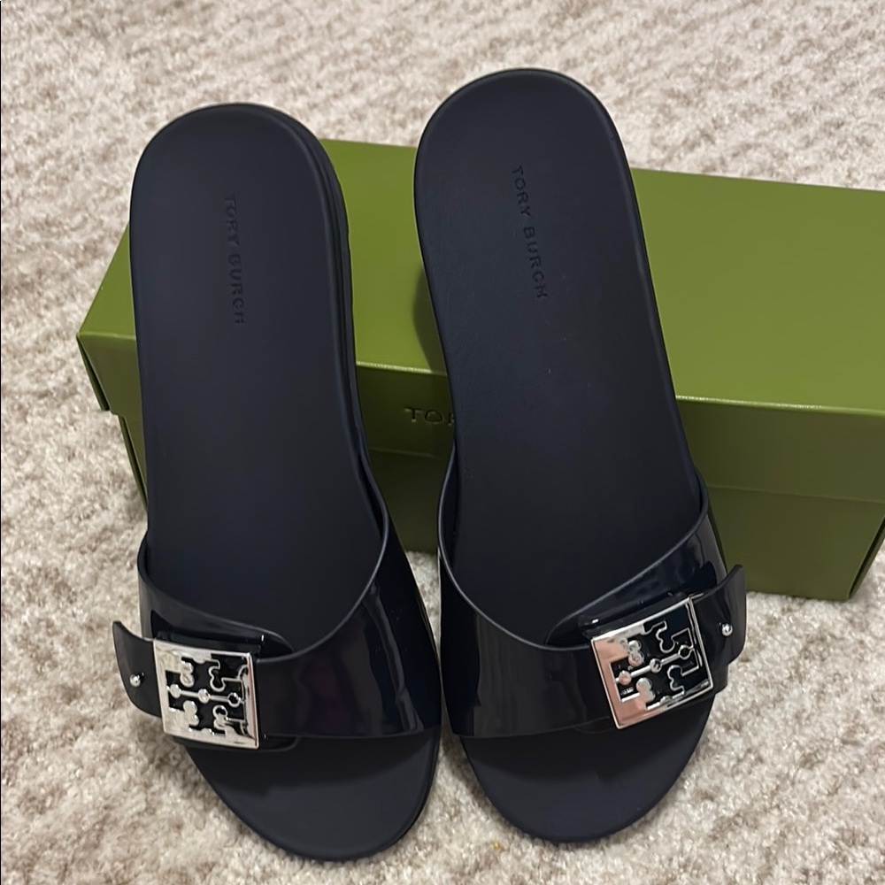 Tory Burch Navy Mellow Buckle Slide Sandal size 8